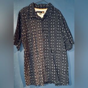 Men’s XL Quiksilver casual shirt